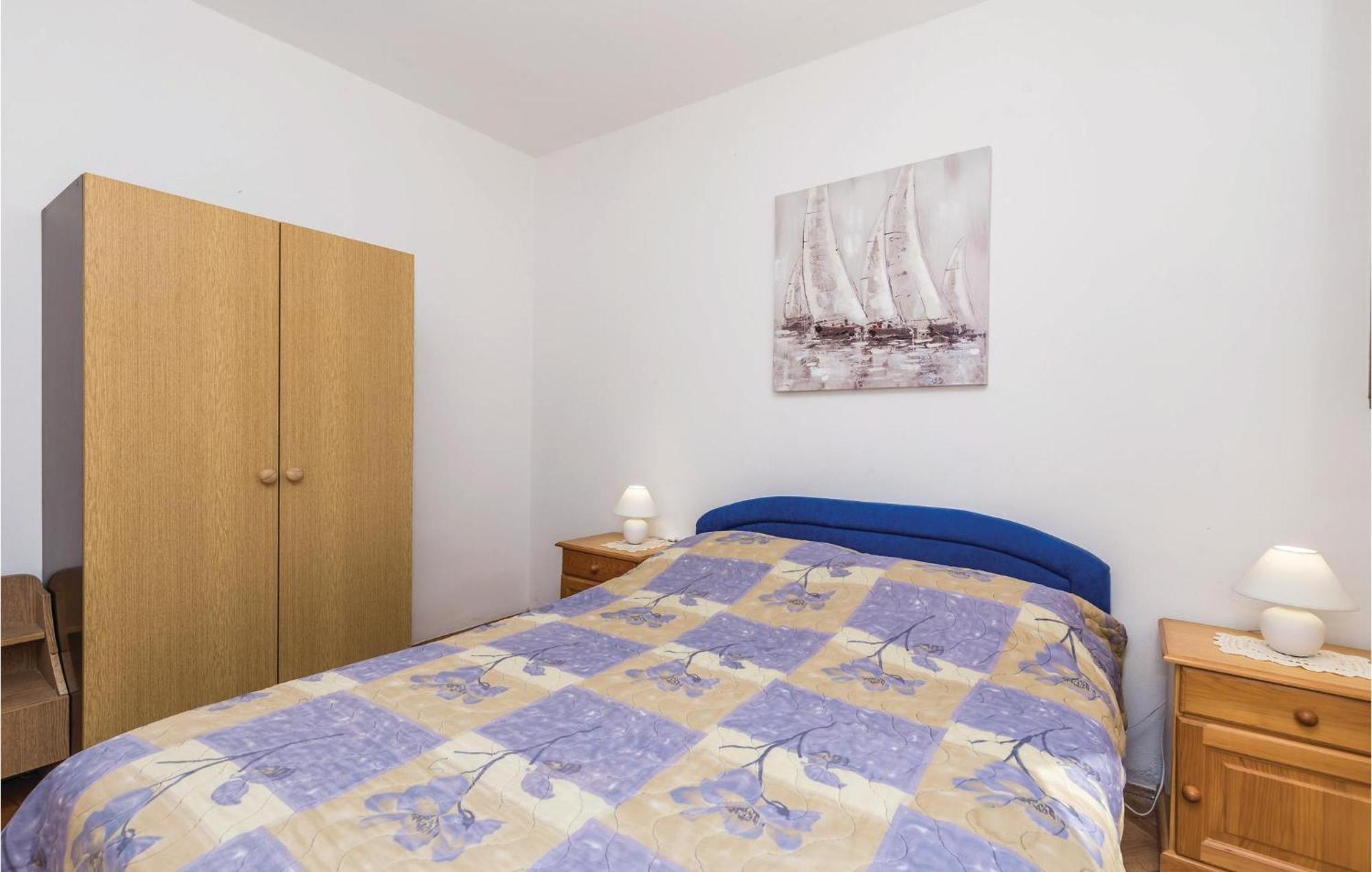 Stunning Apartment In Barbat-Rab With Wifi Barbat na Rabu المظهر الخارجي الصورة