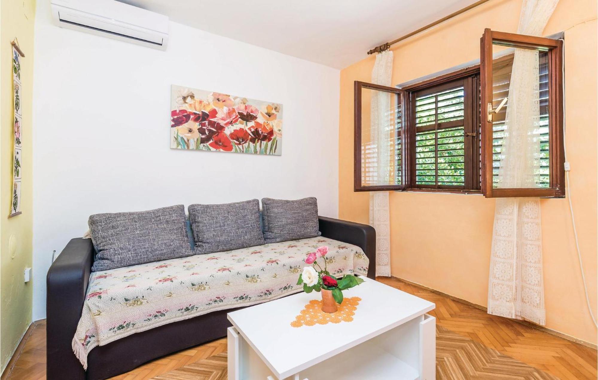 Stunning Apartment In Barbat-Rab With Wifi Barbat na Rabu المظهر الخارجي الصورة